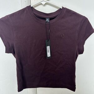 Oner active baby tee in plum brown size M NWT